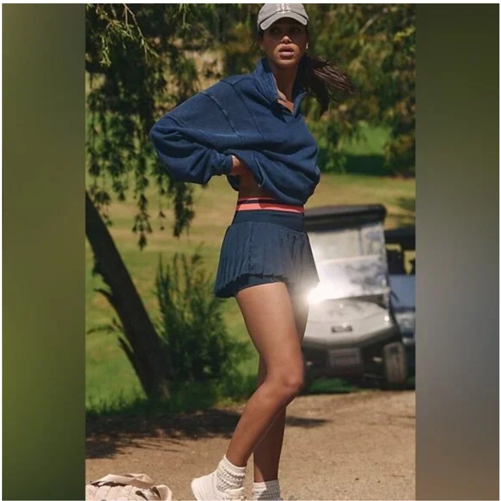 NWOT FREE PEOPLE FP Movement doubles skort in midnight navy combo - Picture 3 of 4